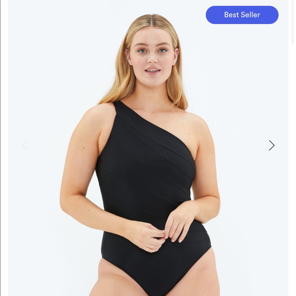 Summersalt’s “The Sidestroke” One Piece Swimsuit